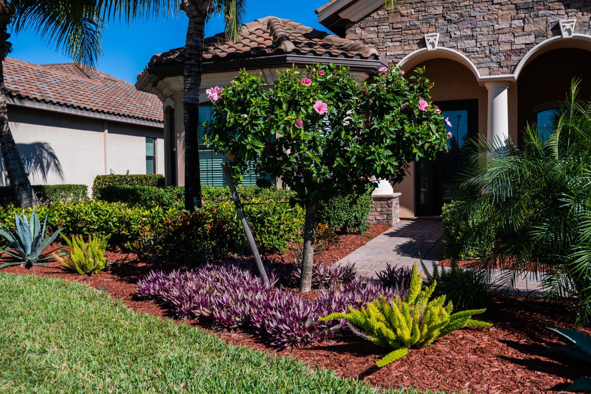 Hardscaping patio and walkways in Dunnellon FL