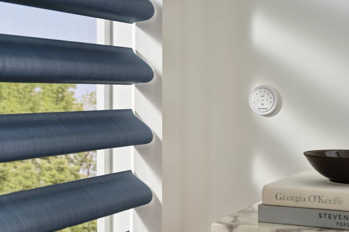 Hunter Douglas Vignette® Modern Roman Shades, roman blinds, black out shades near Newton, Massachusetts (MA)