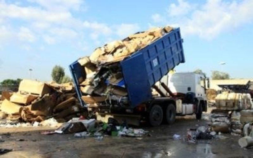 Camion per trasporto rifiuti