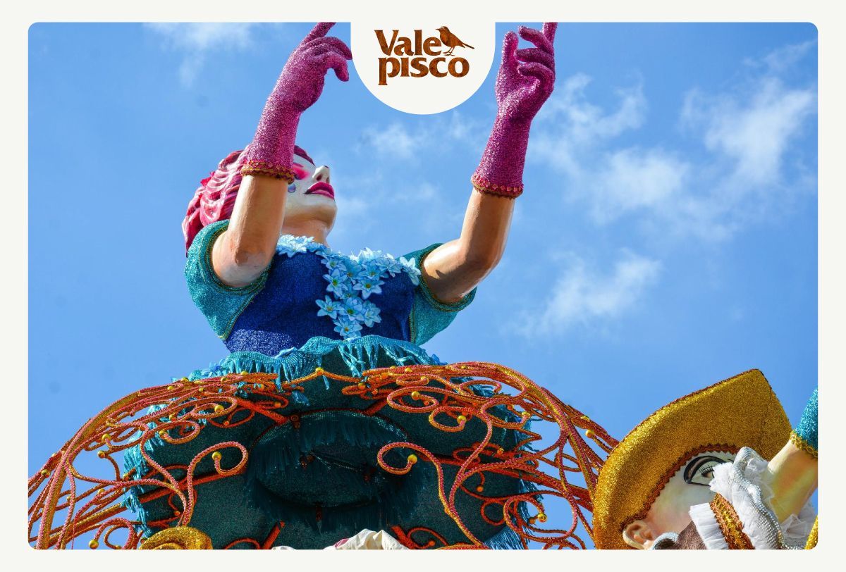 A folia do Carnaval já toma conta da Zona Oeste de Portugal! Venha celebrar connosco.