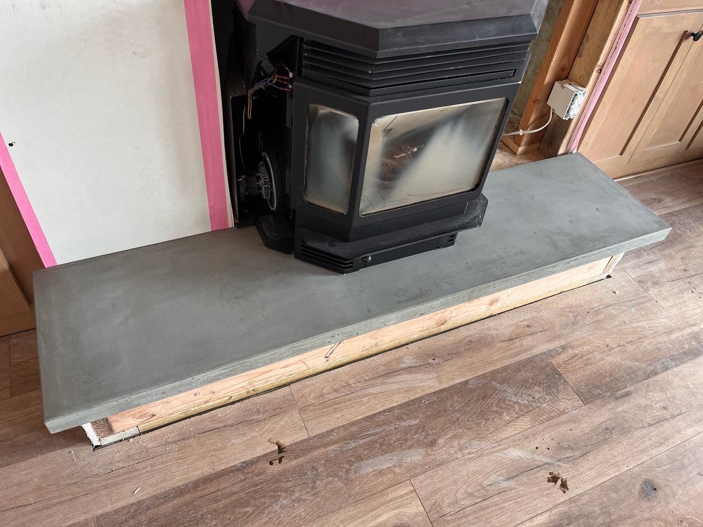 White Fluted Farm House Integral Concrete Sink