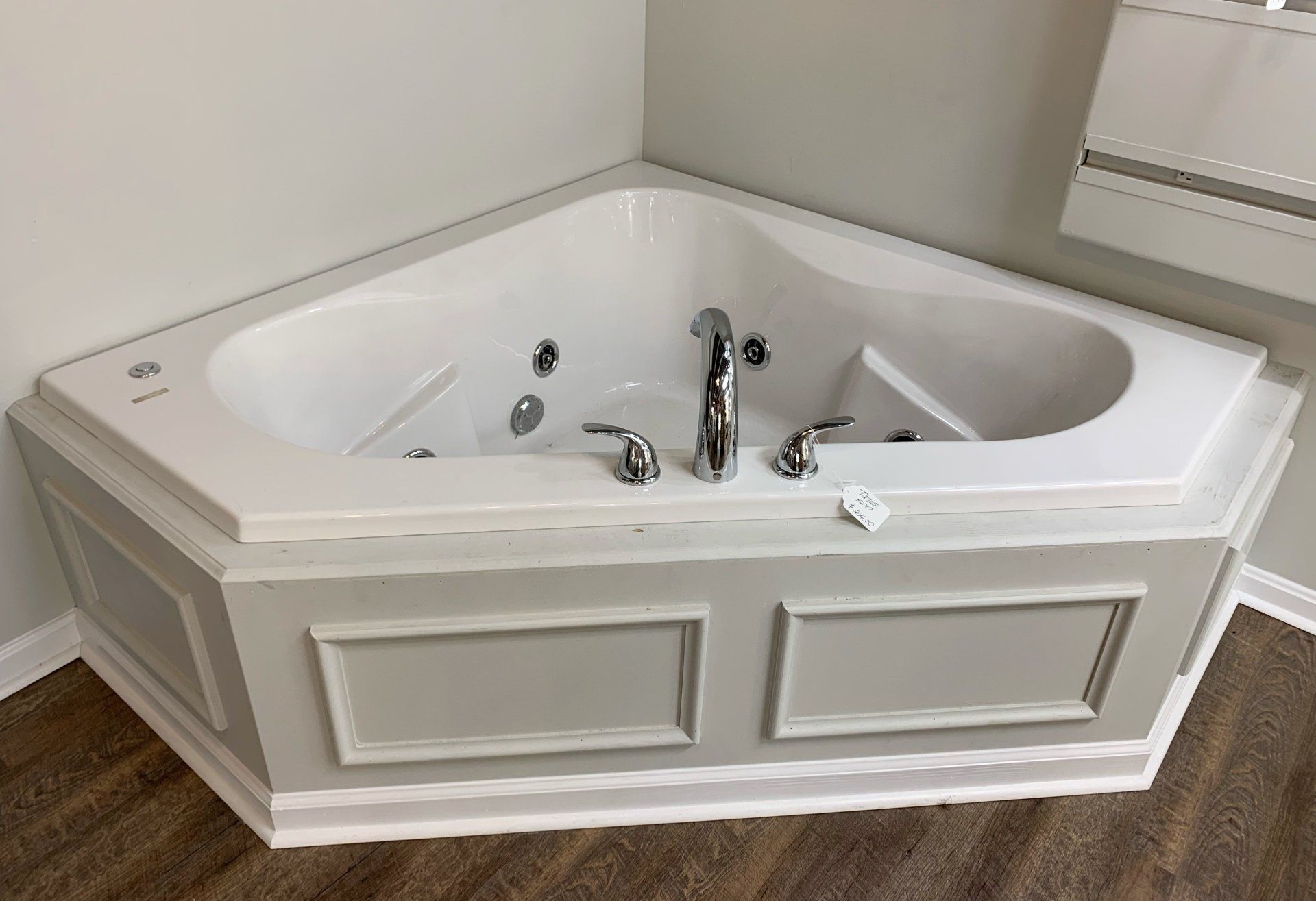 Bathtub