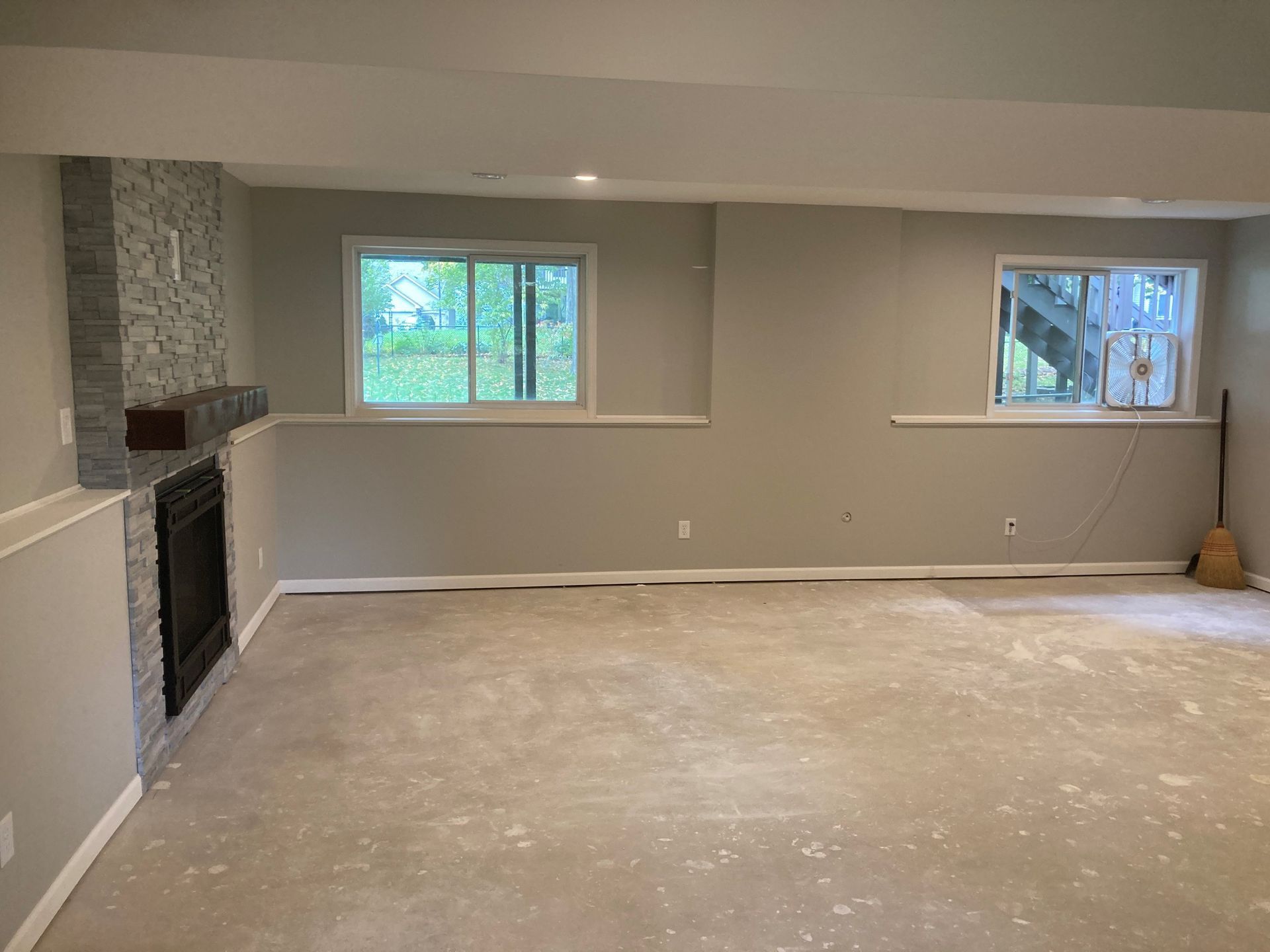 Empty Living Room — Buffalo, MN — Hancock Home Improvements