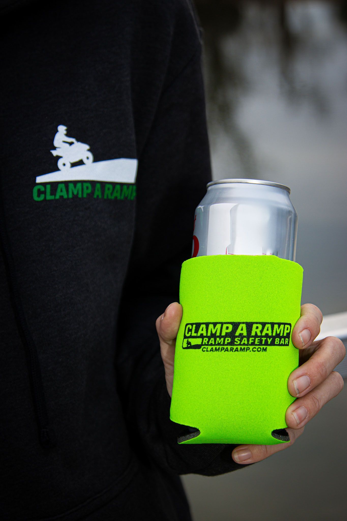 Clamparamp cold Koozie Set
