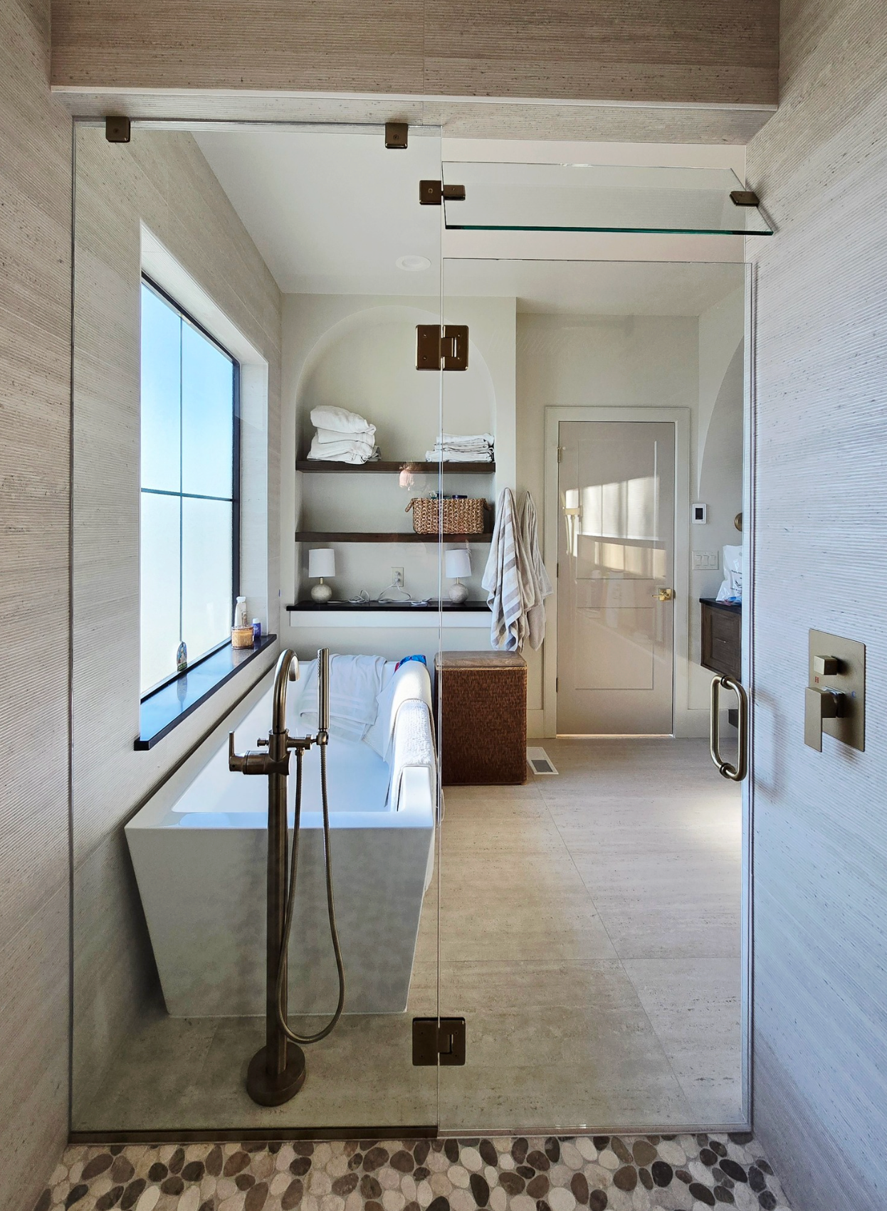 Full Glass Walk-In Shower – Built-In Tub Design