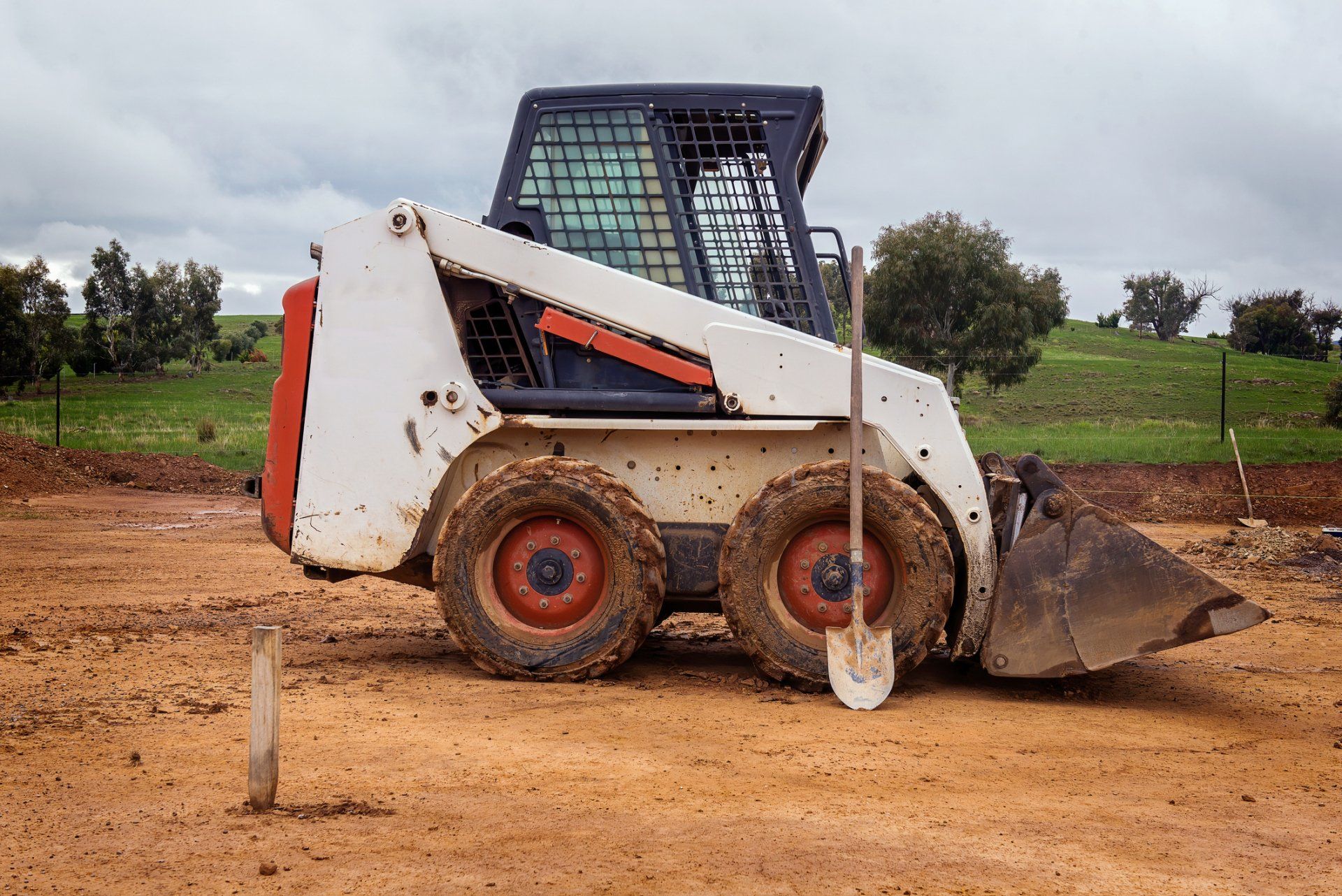Bobcat — Wollongong, NSW — Minnamurra Bobcat & Tipper Hire Pty Ltd