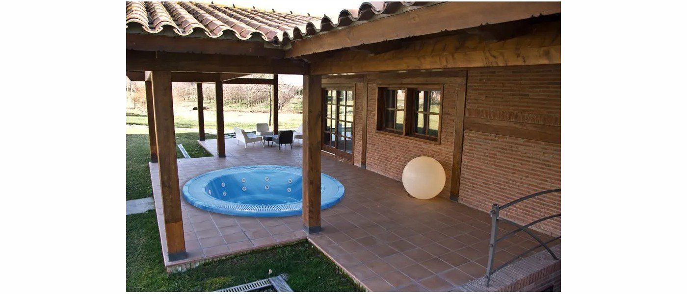 in ground commercial hot tub