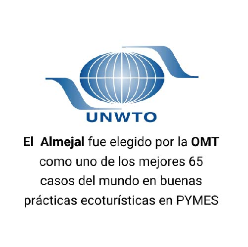 Logo de UNWTO con texto: El Almejal elegido entre los 65 mejores casos de buenas prácticas ecoturísticas