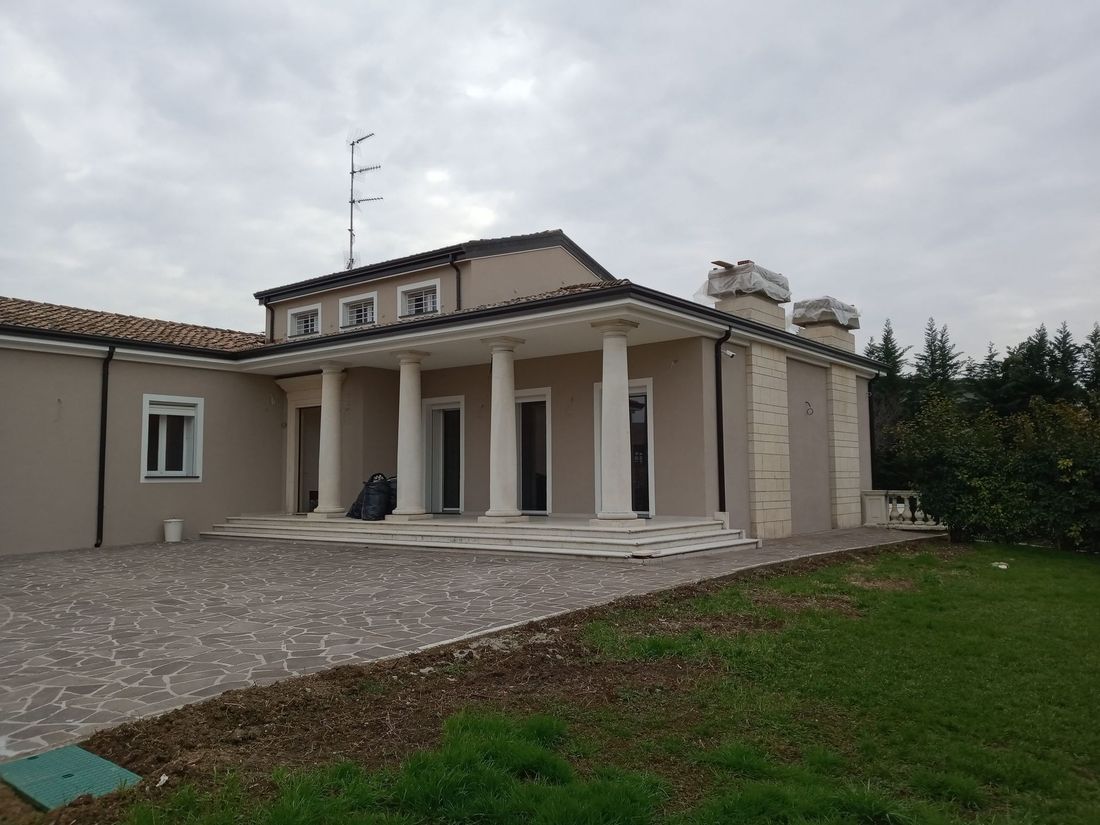 intervento di impermeabilizzazione su una superficie