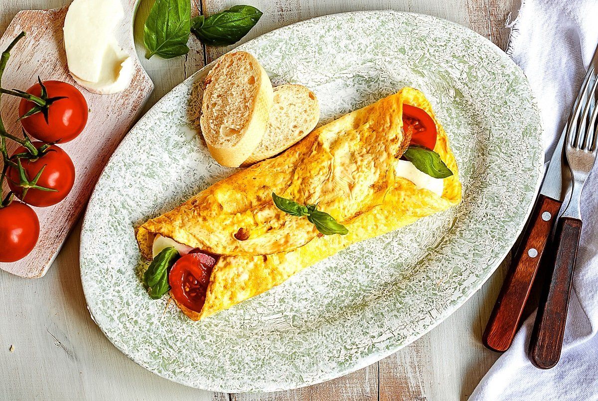 Omelette | Maui, HI | Tasty Crust