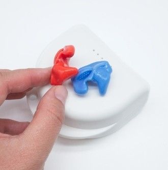putting hearing aid