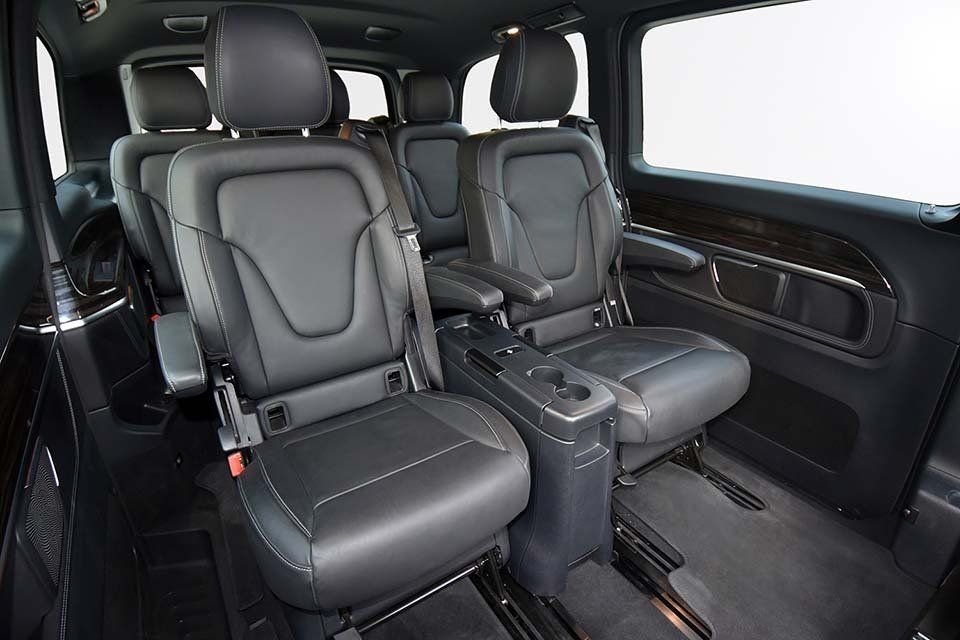 Interno minivan a noleggio
