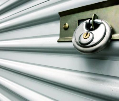 picture of storage unit disc lock on storage unit