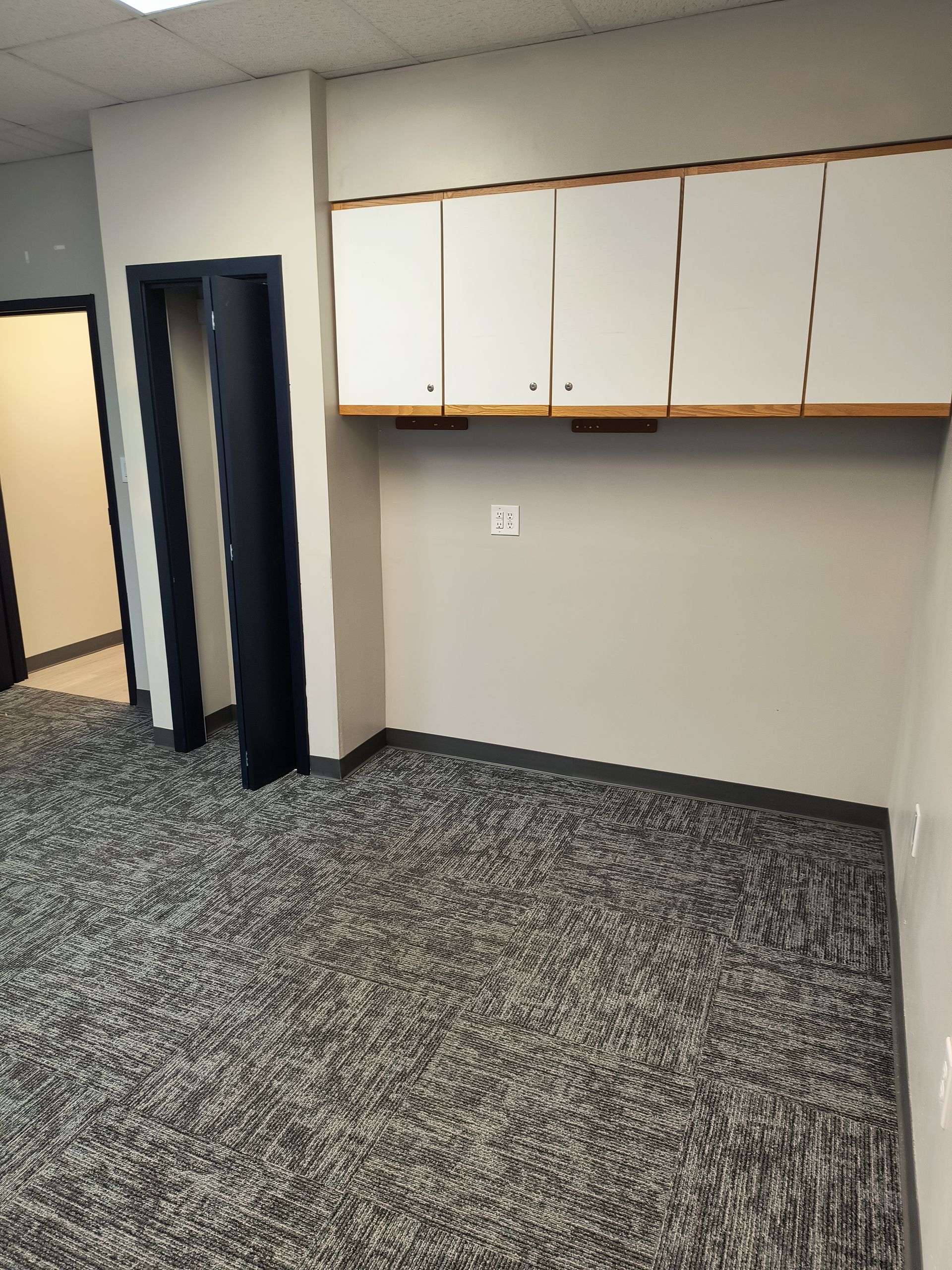 381 S. Front St. Steelton - Office Rooms Photo 8
