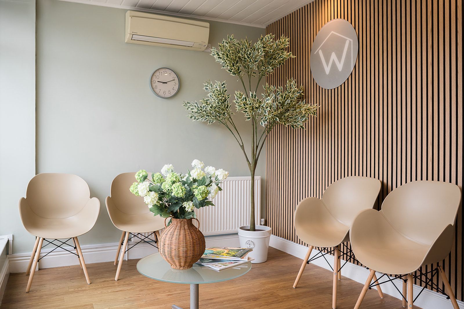 Rooms to hire for consultants in Farnham Surrey