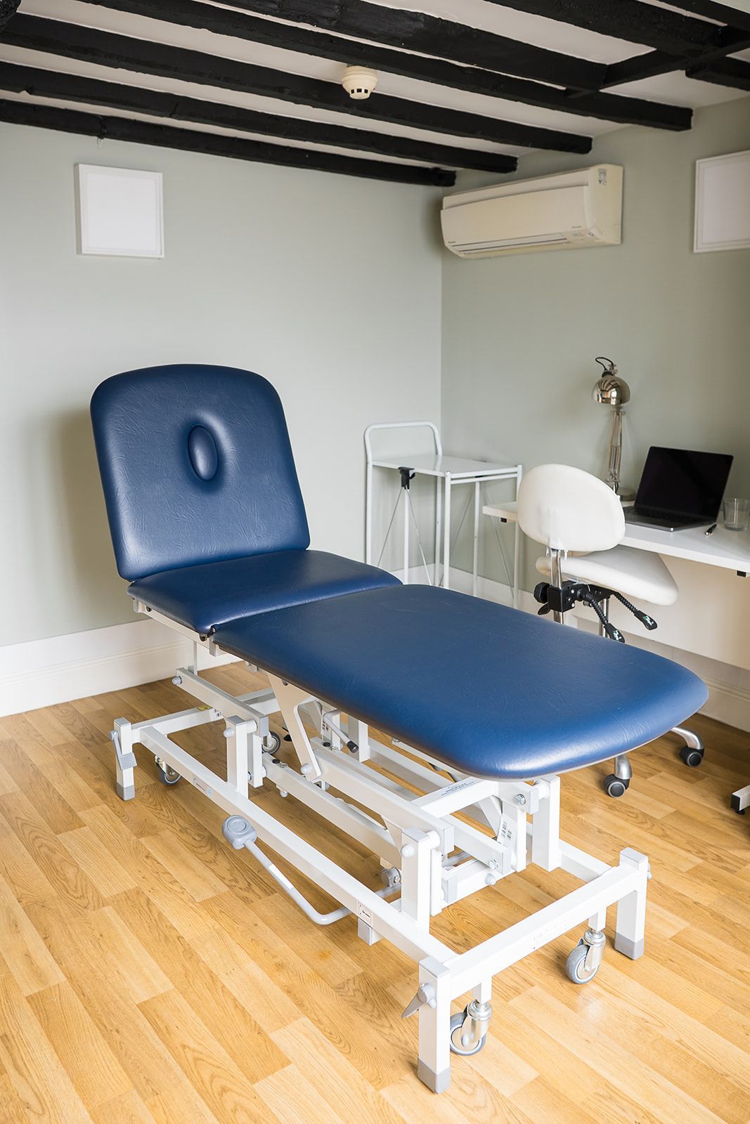 Practice rooms to let in Farnham