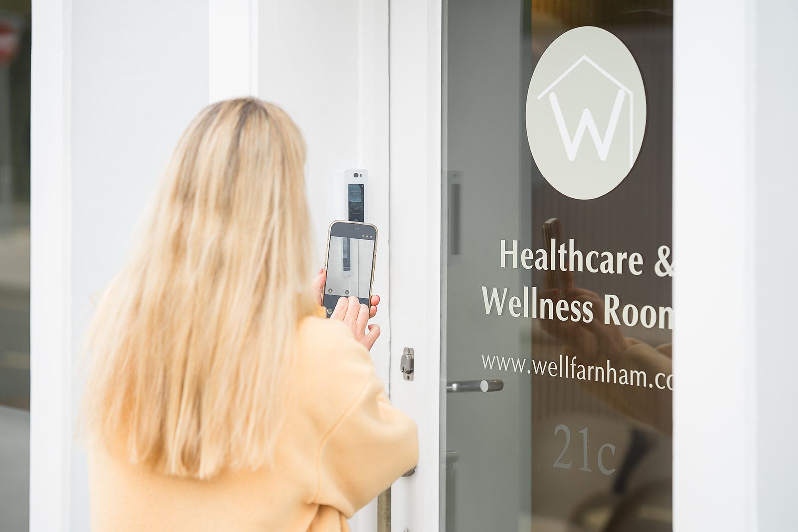 Treatment Rooms with Reception in Farnham