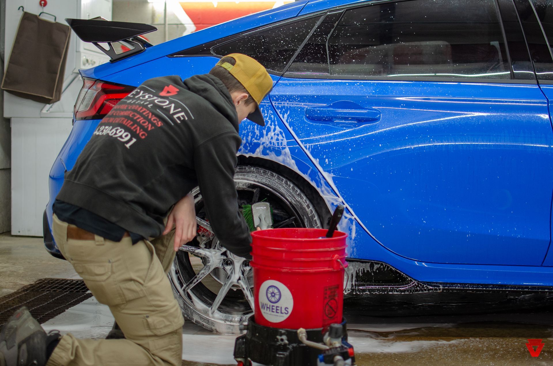 Cleaning and prepping wheels and tires on a 2024 Honda Civic Type R prior to Paint Protection Film installation
