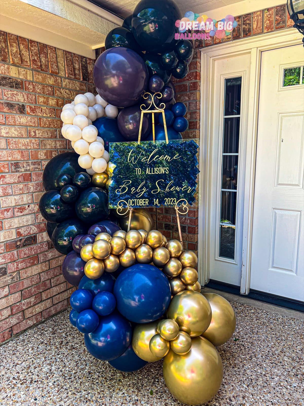 easel balloons garland arch waco texas