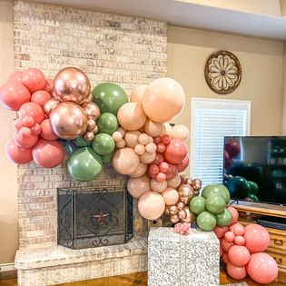 13 feet of baby shower balloon garland