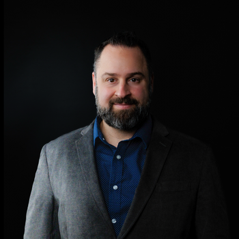 Headshot of Nick Gartside, marketing expert for Proxi app.