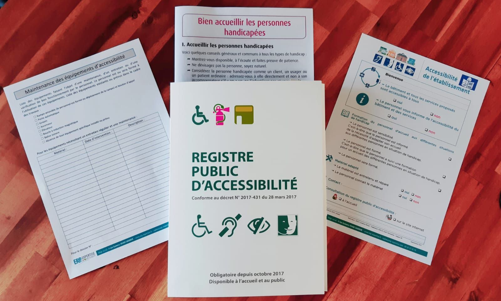Documents relatifs à l'accessibilité : un livret avec « Registre Public d'Accessibilité »