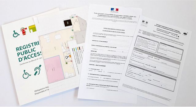 Plusieurs formulaires et documents à fournir pour la conformité en matière d'accès public, y compris un plan d'étage.