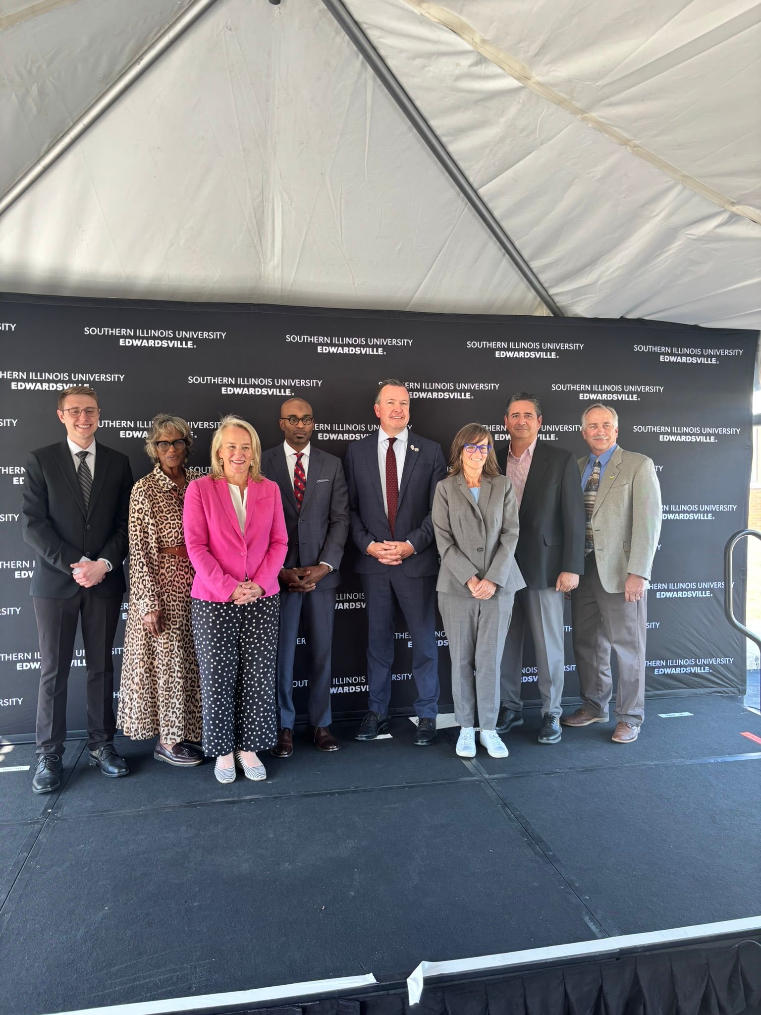 Illinois officials at NCERC investment announcement