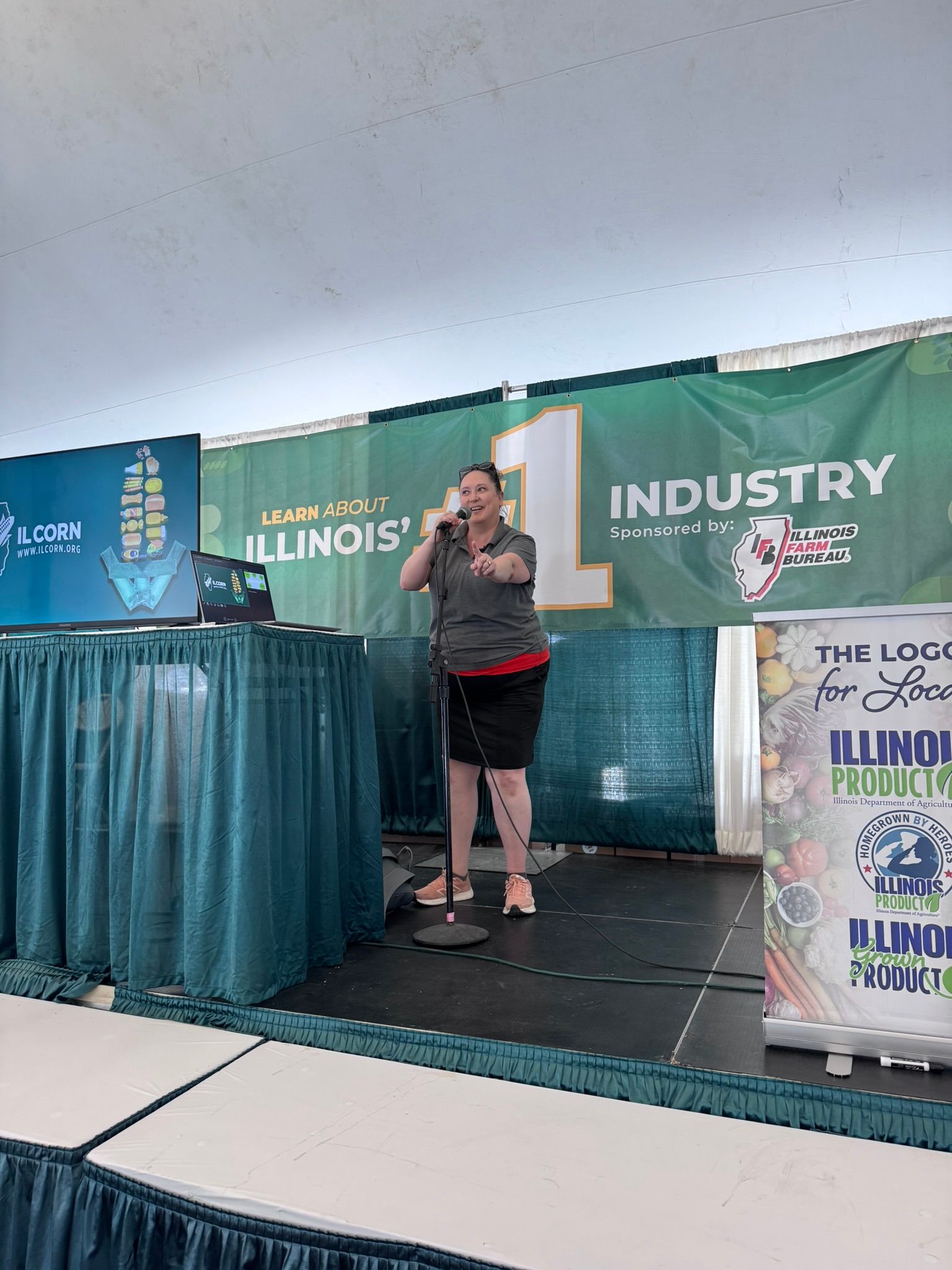 Tara speaking at State Fair