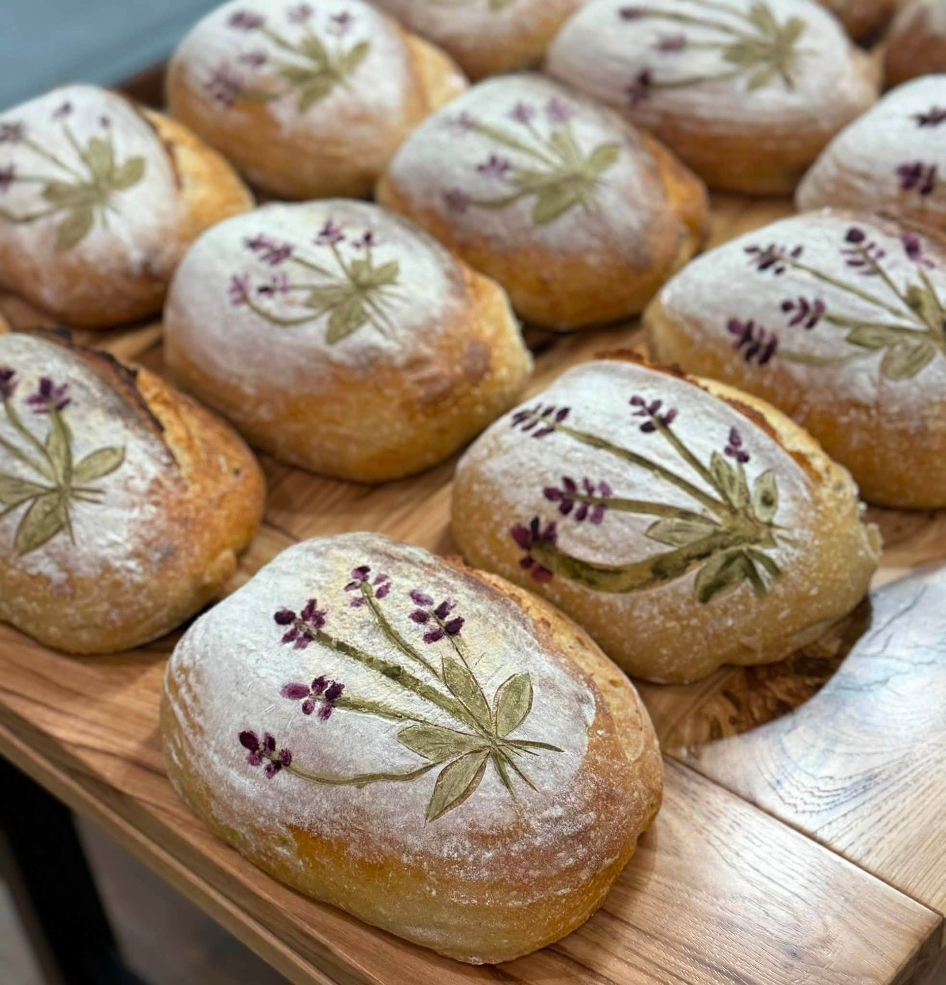 bread from danndee flowers