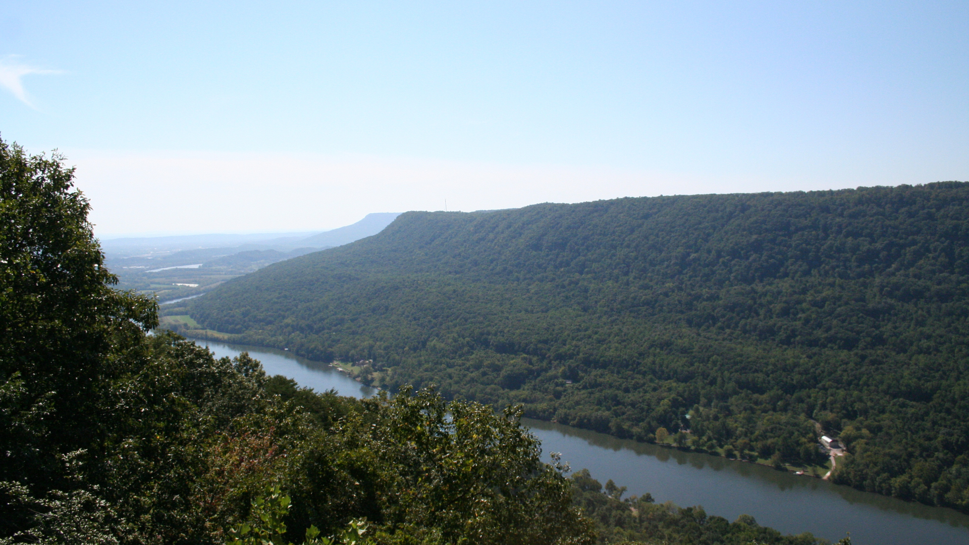 Chattanooga TN setting for local fiction and Tennessee authors books