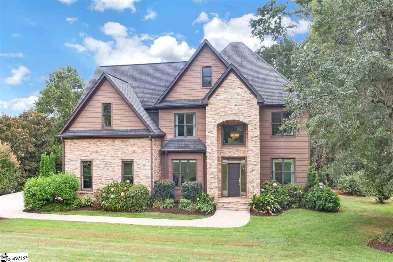 10 Kingsway Court Greer, SC 29651