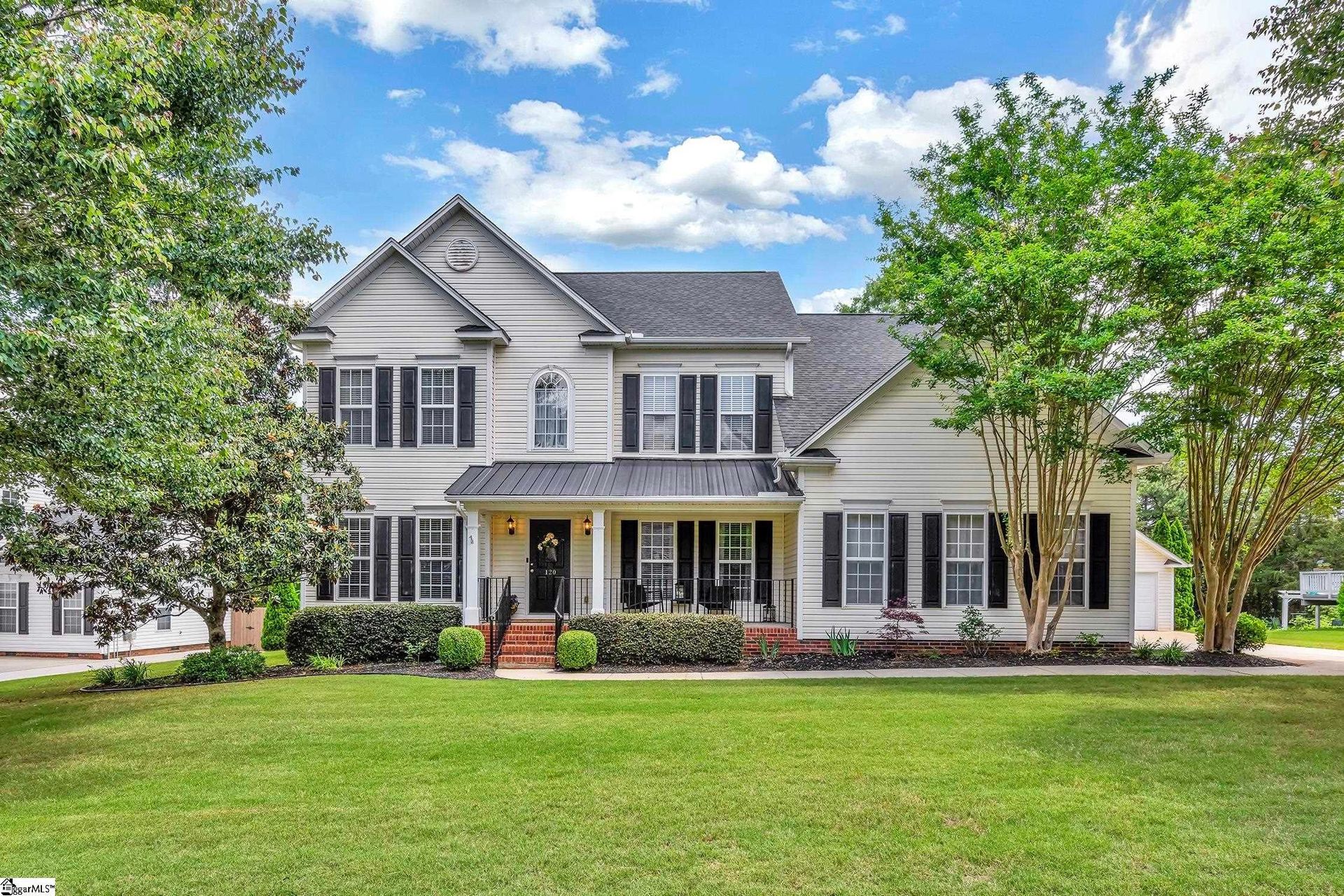 120 Hartwick Ln, Fountain Inn, SC 29644