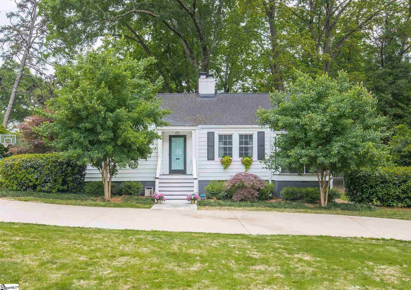130 E Tallulah Dr, Greenville, SC 29605