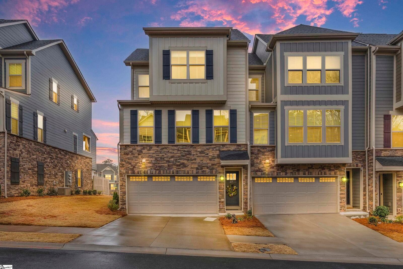 27 Questover Dr, Greenville, SC 29607