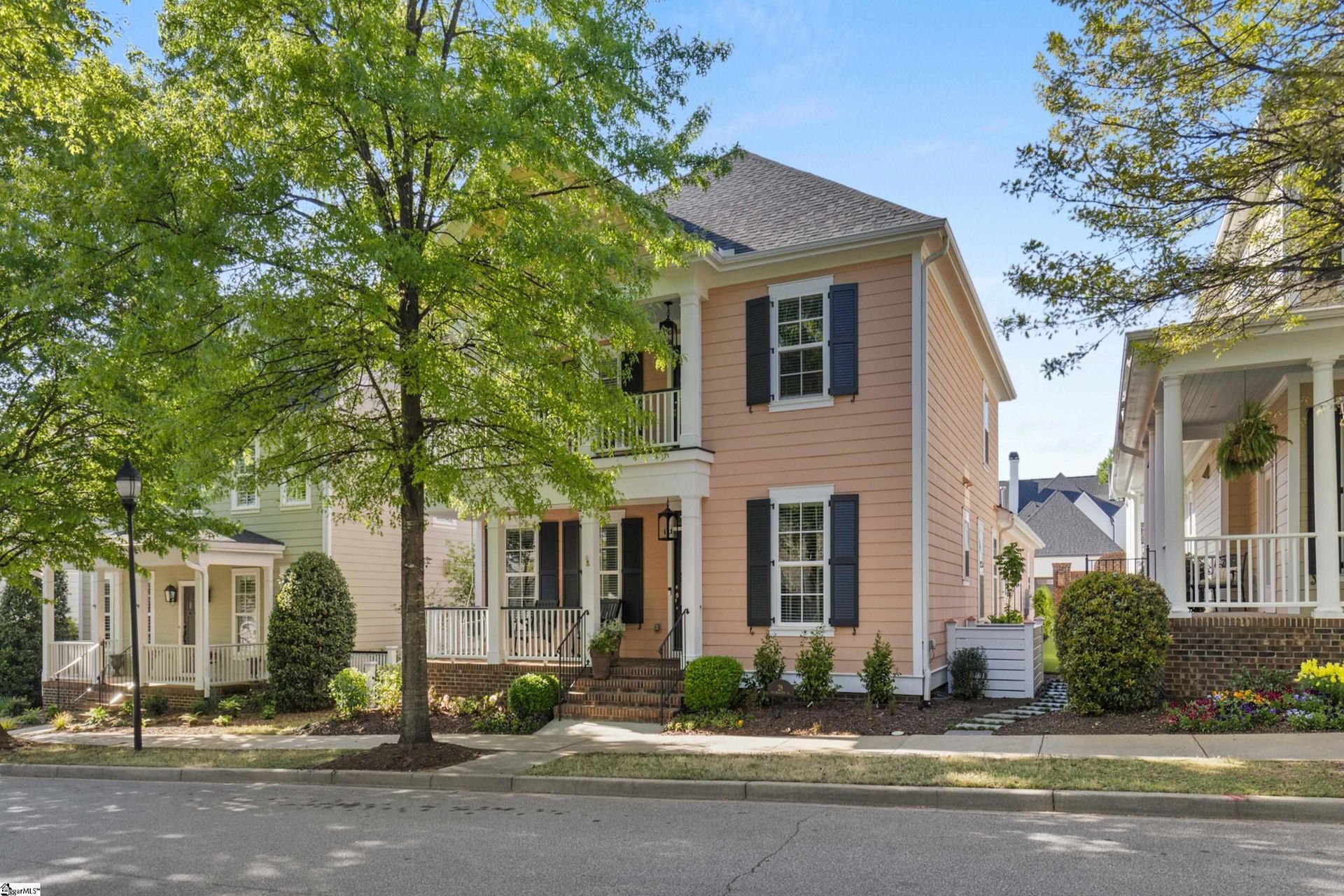 28 Hollingsworth Drive, Greenville, SC 29607