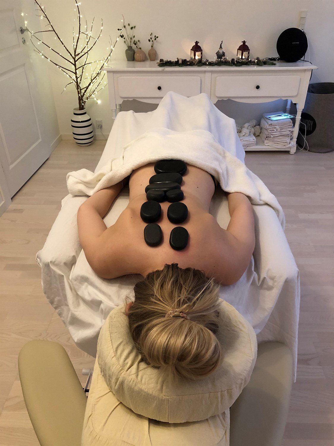 Hotstone massage næstved