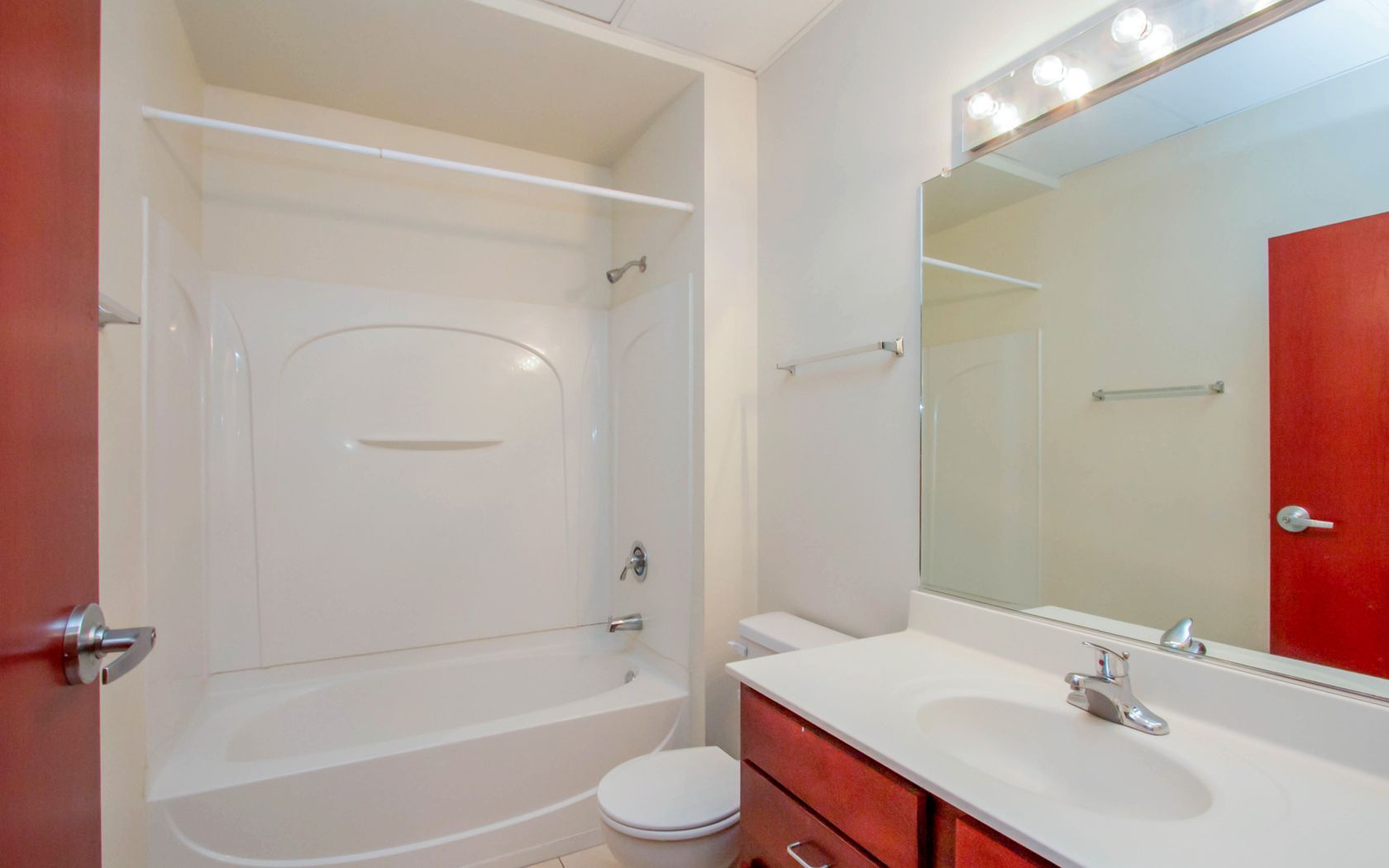 Bathroom in the Lofts for students living near iowa state