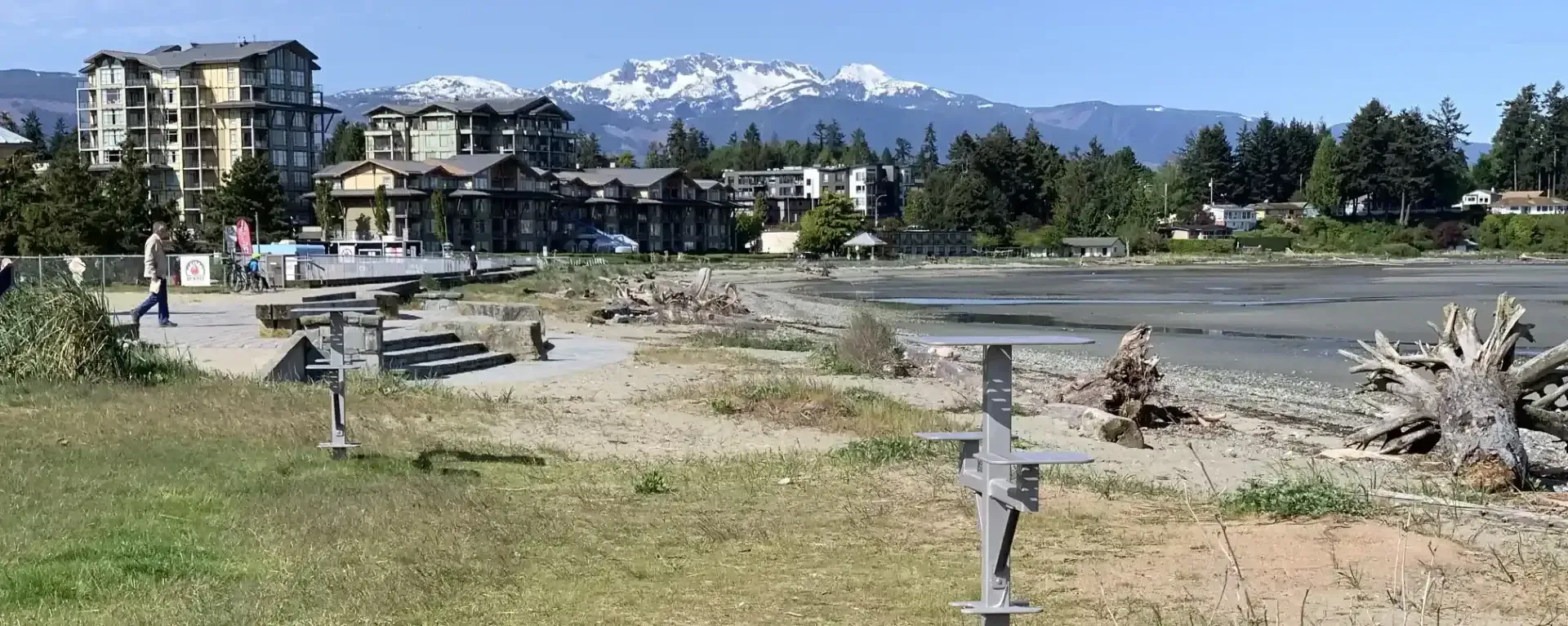 Parksville beach with Mount Arrowsmith in the background