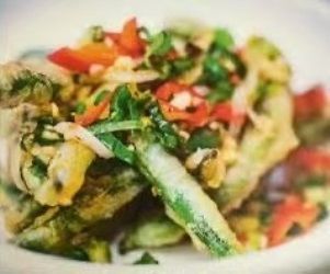 green bean w salt & pepper