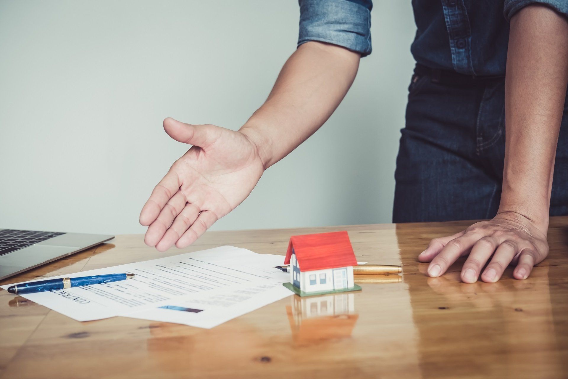 How Long Does It Take To Close A Home Insurance Claim?