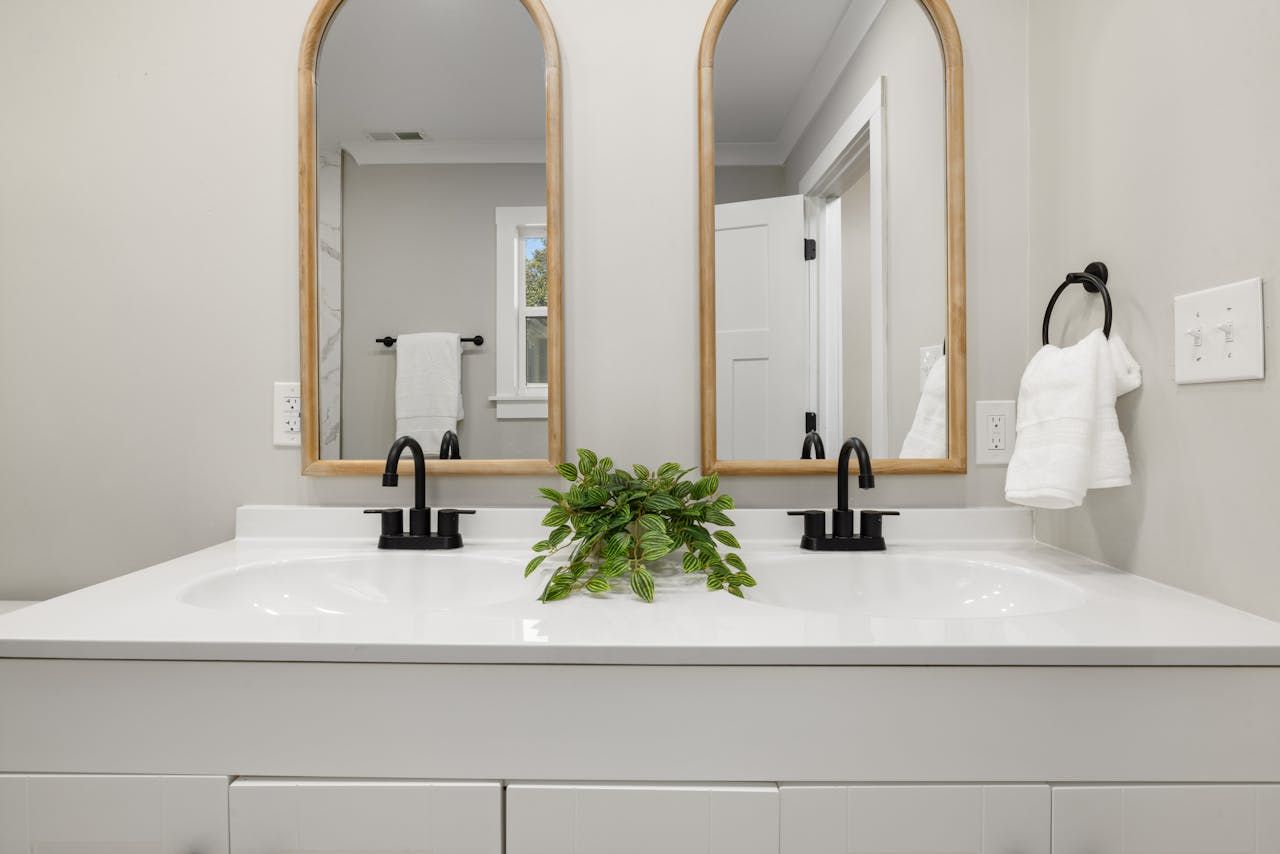 Bathroom and Bedroom Mirrors cleaner