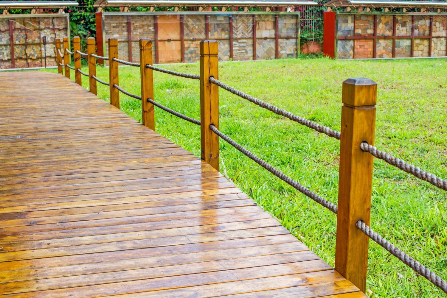 Composite and Trex Decking cleaner