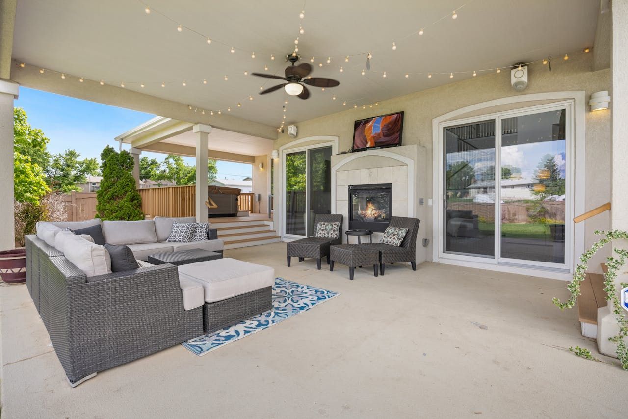 Outdoor Furniture cleaner