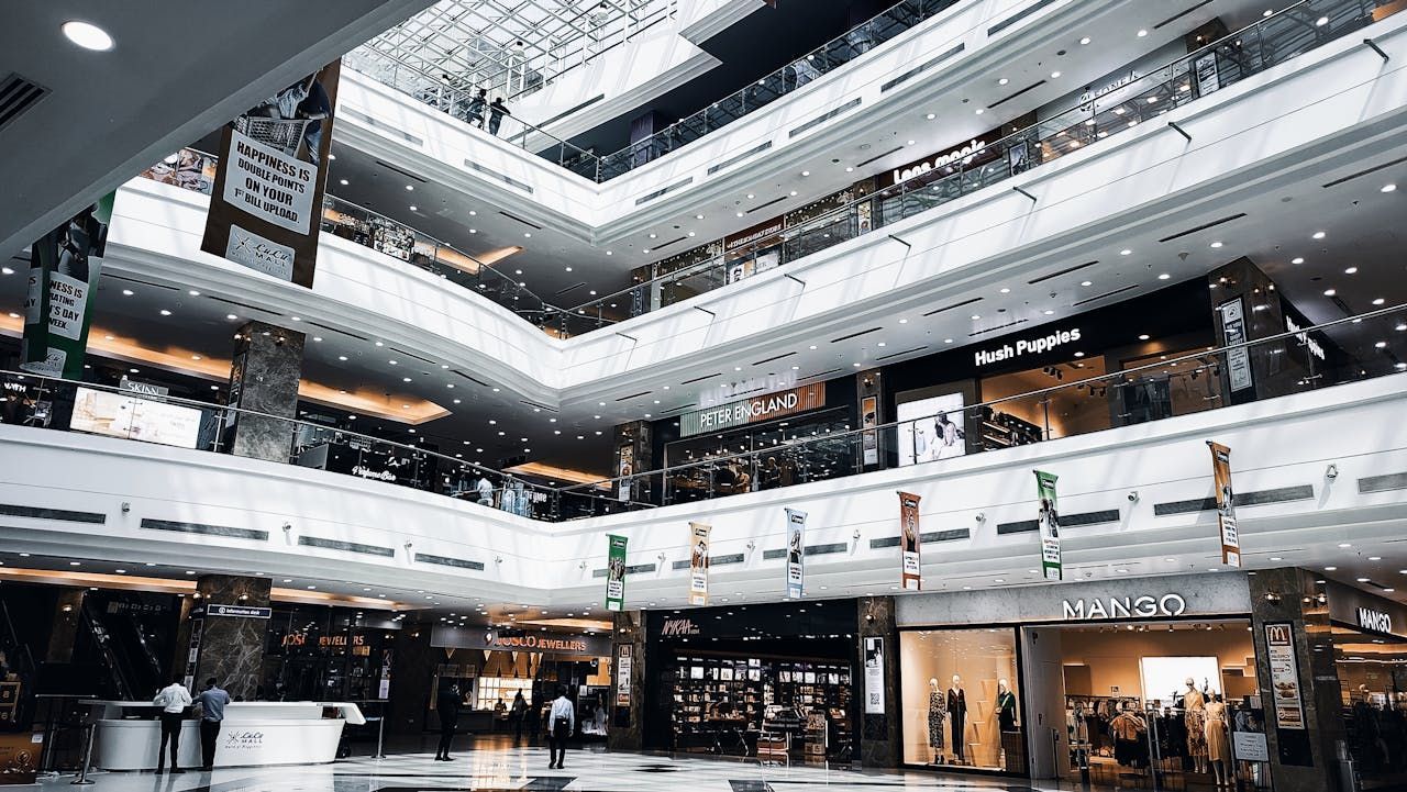 Retail Stores and Shopping Centers cleaners