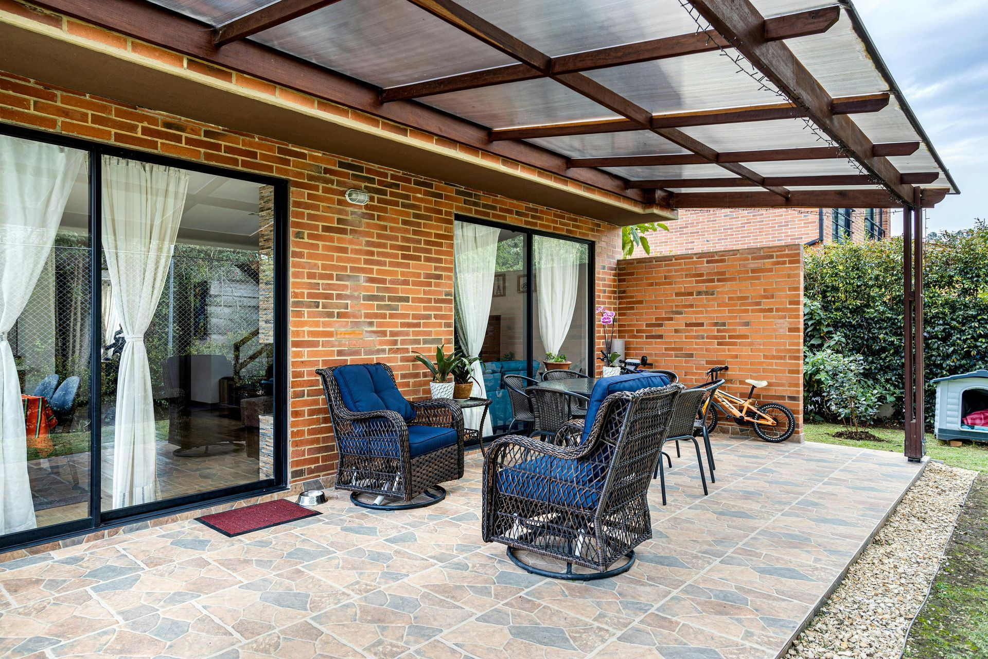 Outdoor and Patio Tile cleaner