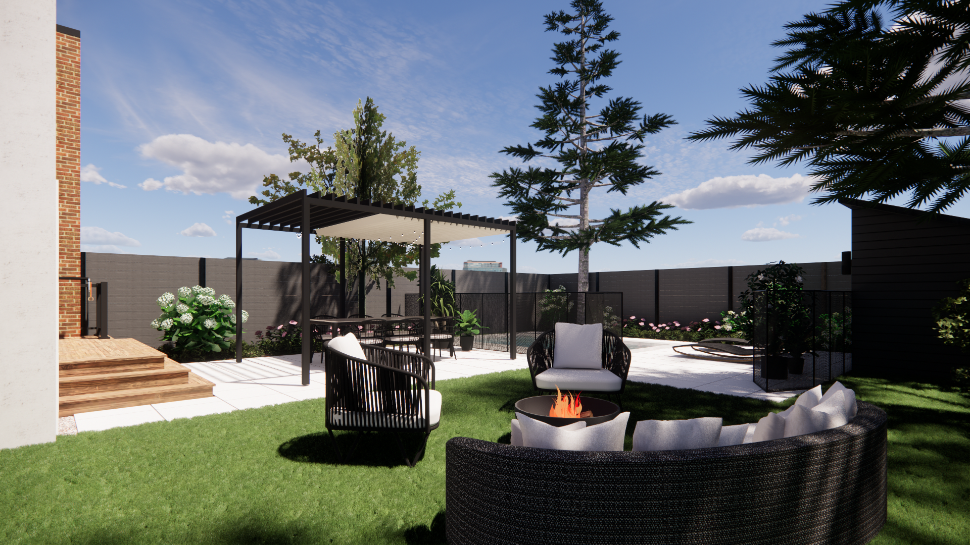 Jardin avec coin salon autour d'un foyer, pergola, arbres et clôture. Journée ensoleillée.