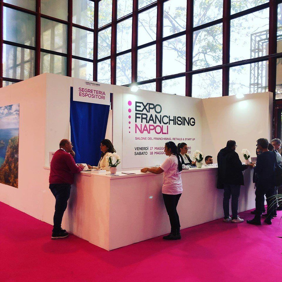 Cusano Stand allestimenti alla fiera Expo Franchising – NapoliCusano Stand allestimenti alla fiera Expo Franchising – Napoli