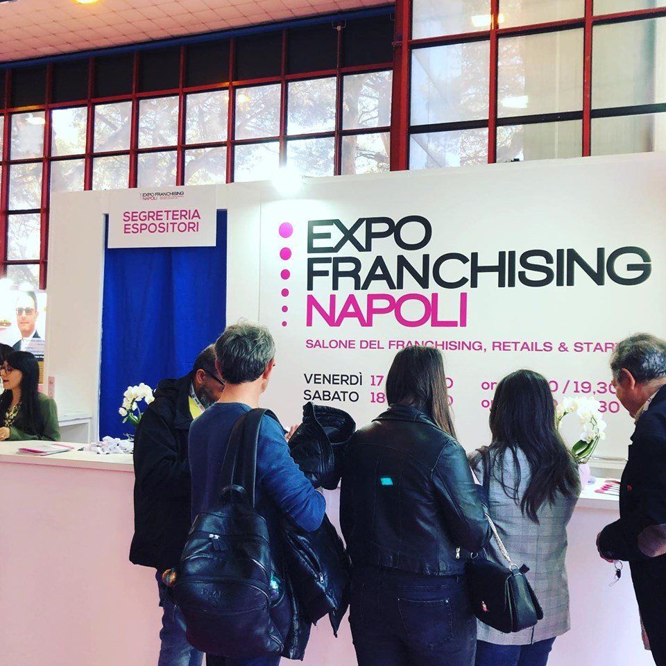 Cusano Stand allestimenti alla fiera Expo Franchising – NapoliCusano Stand allestimenti alla fiera Expo Franchising – Napoli