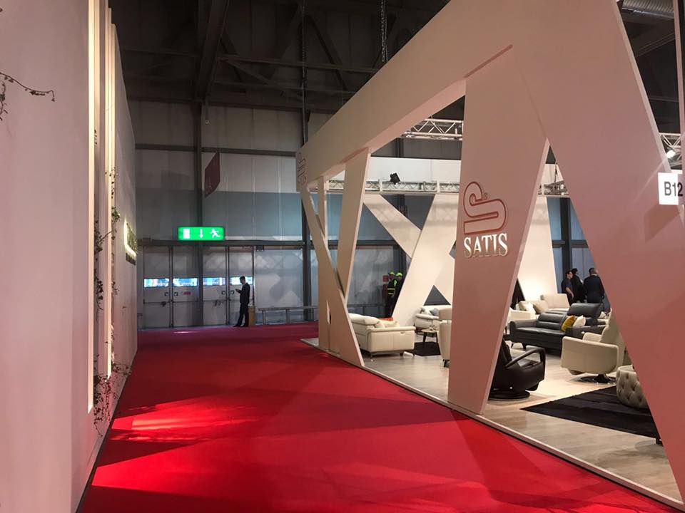 Stand Satis Salone del Mobile Milano, stand allestito da Cusano Stand